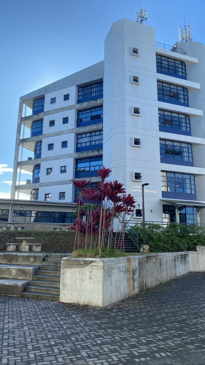 Escuela de Ingeniería Eléctrica